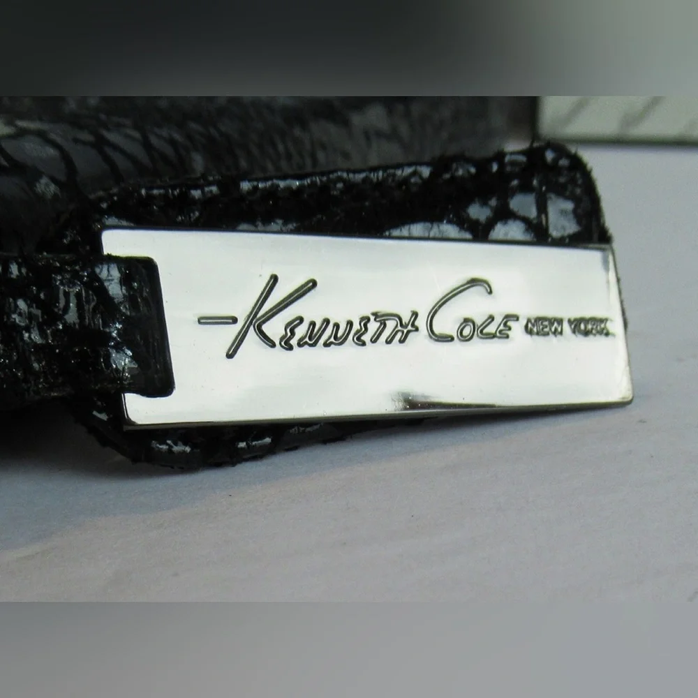 Kenneth Cole Black Large Leather Zip Around Wallet snakeskin Style - Picture 5 of 5